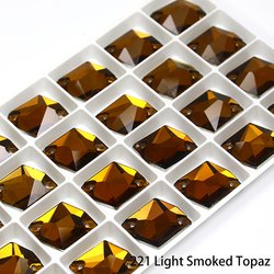 221/Light Smoked Topaz