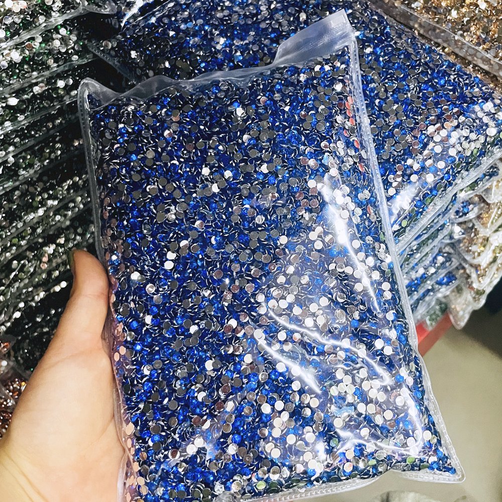Yantuo Wholesale 2 3 4 5 6mm Round Strass Gems Nail Art Decoration Flatback Crystal Stones Resin Rhinestone