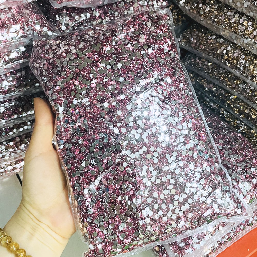 Yantuo Wholesale 2 3 4 5 6mm Round Strass Gems Nail Art Decoration Flatback Crystal Stones Resin Rhinestone
