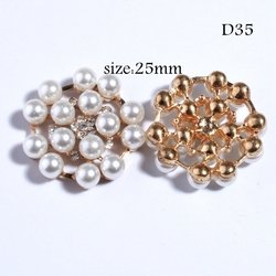 D35