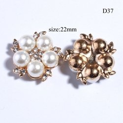 D37