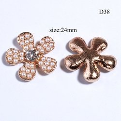D38