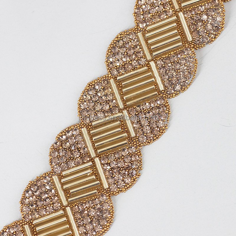 Factory wholesale Crystal Stone bridal beaded sequins hotfix iron on Shinning rhinestone trim for dress