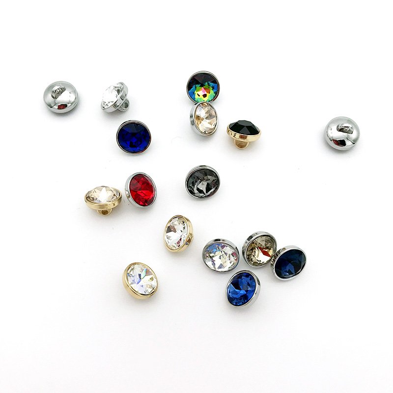 13.3mm Diamond shape rhinestone buttons with setting for garments