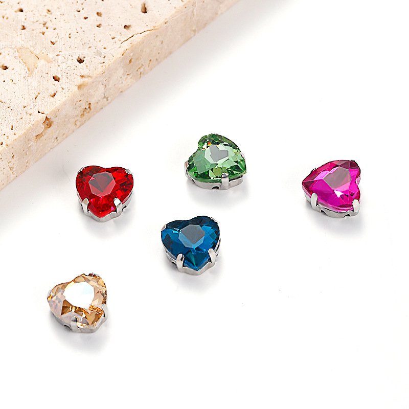 Shuaizhi Wholesale Heart Strass Setting Claw Crystal Glass Rhinestones With Sew on Stone Clothing DIY Decorate