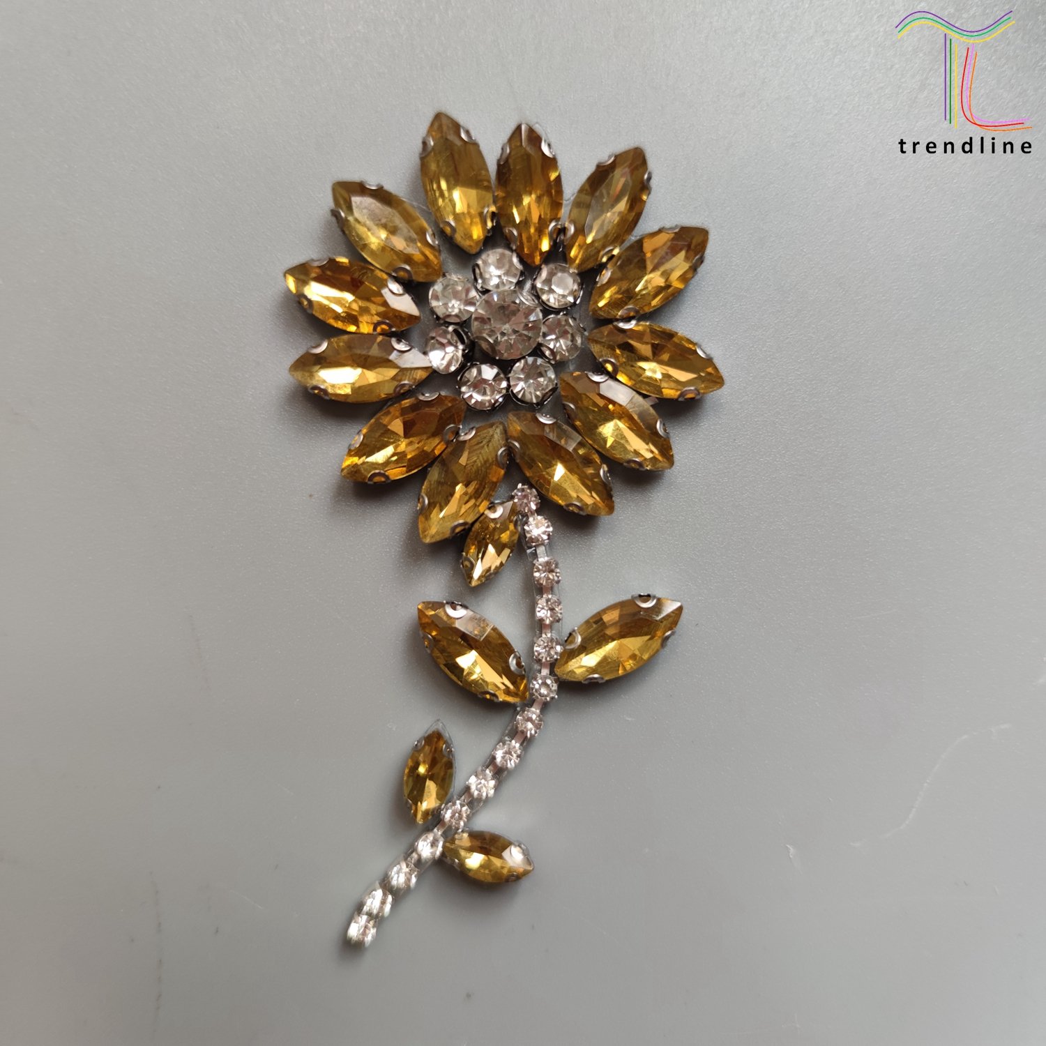 Ironed on glue back gold color flower shinny rhinestone appliques for bags