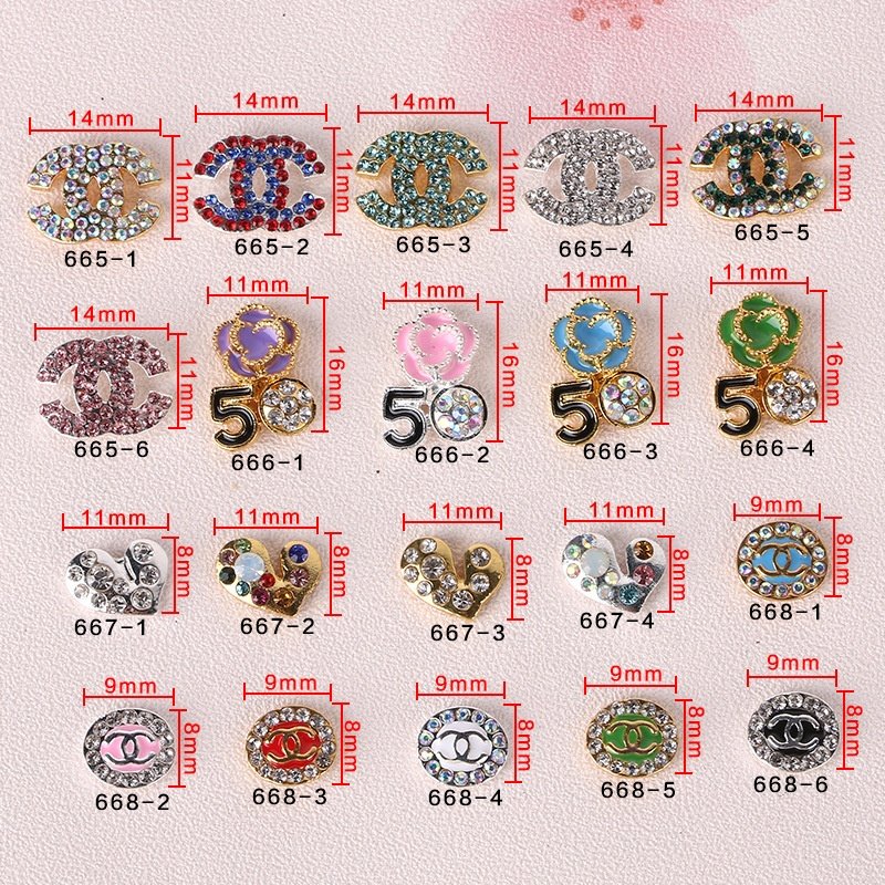 Qianya 2022 Top Selling Play Bunny Nail Art Rhinestone Charms 3D Alloy Animals Nail Zircon Jewelry Cat Eye Nail Art Charm Decals