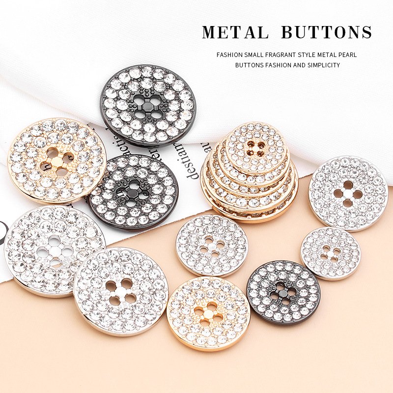 Wholesale Fancy Shiny Rhinestone Zinc Alloy Metal Shirt Button For Clothes