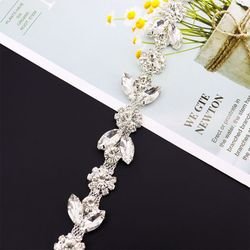 White on silver (rare claw)