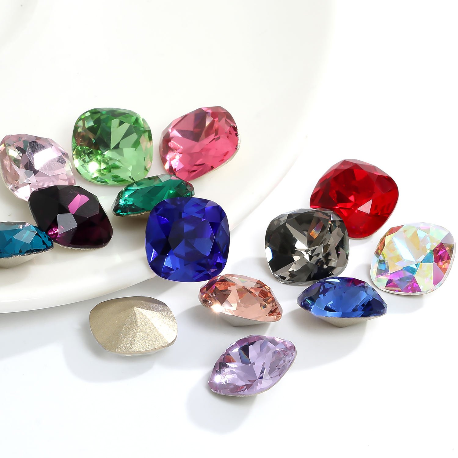 Xichuan cushion shape 100 colors 6/8/10/12/18mm wholesale k9 glass pointback crystal stones rhinestones for jewelry garment