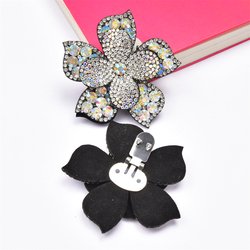 6.5cm flower