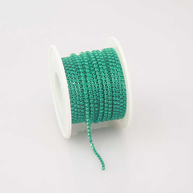 Wholesale Electrophoretic colorful rhinestone cup chain rhinestone chain 2mm-3mm close claw chain