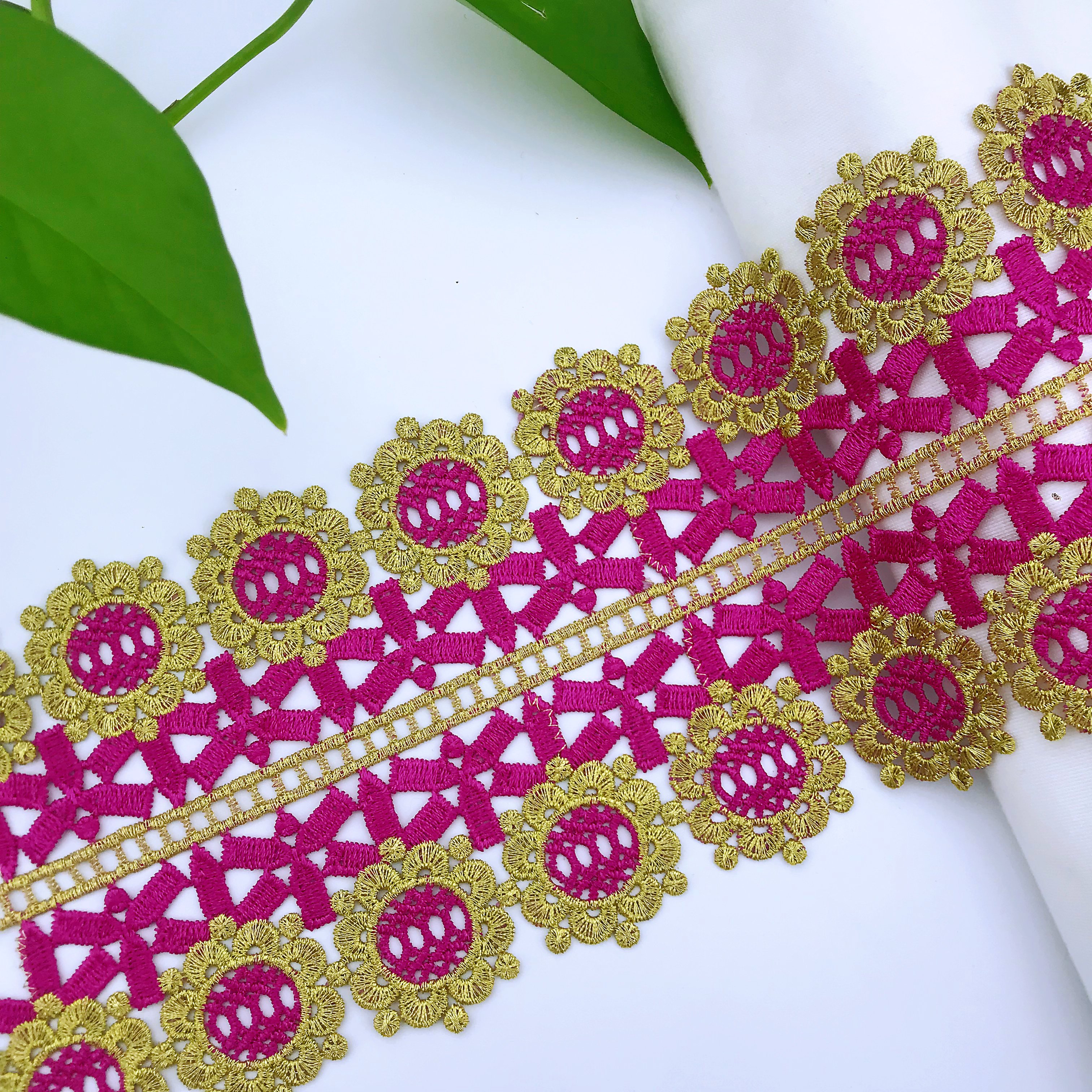 Factory Wholesale Vintage Assorted Patterns African Rhinestone Gold Metallic lace trim For Garment