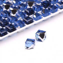 01 Light Sapphire