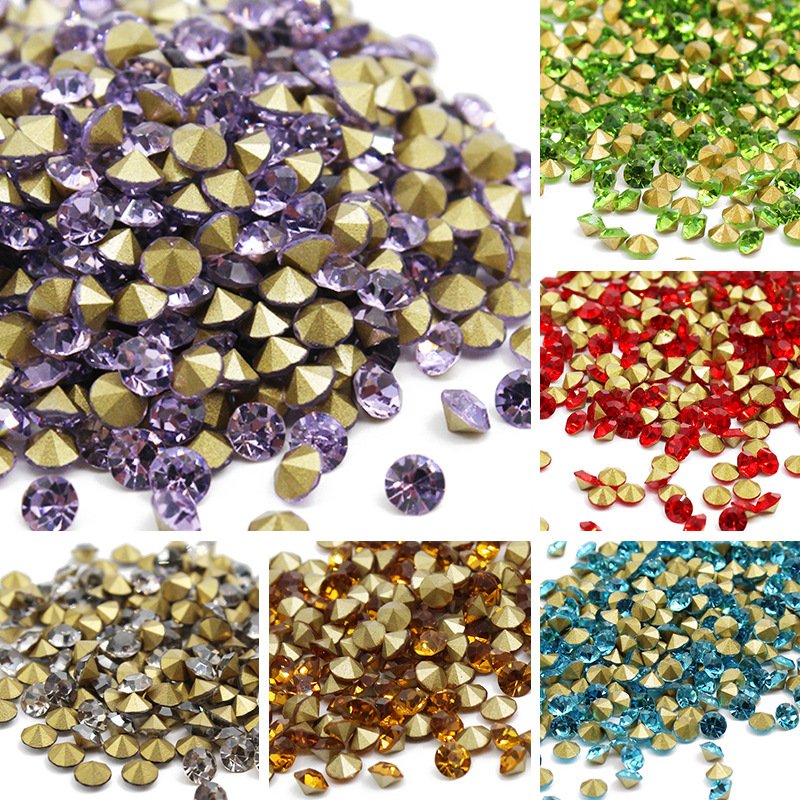 Yusheng Wholesale 3D Mixed Sizes Bagged Crystal Hight Quality Glass Nail Art Charm Decoration Crystals Rhinestone Bulk Set