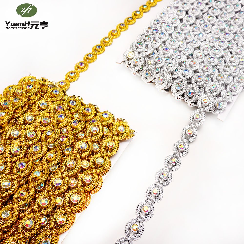 Best selling plastic oval rhinestone chain handmade crystal silver trim for DIY garment accessory