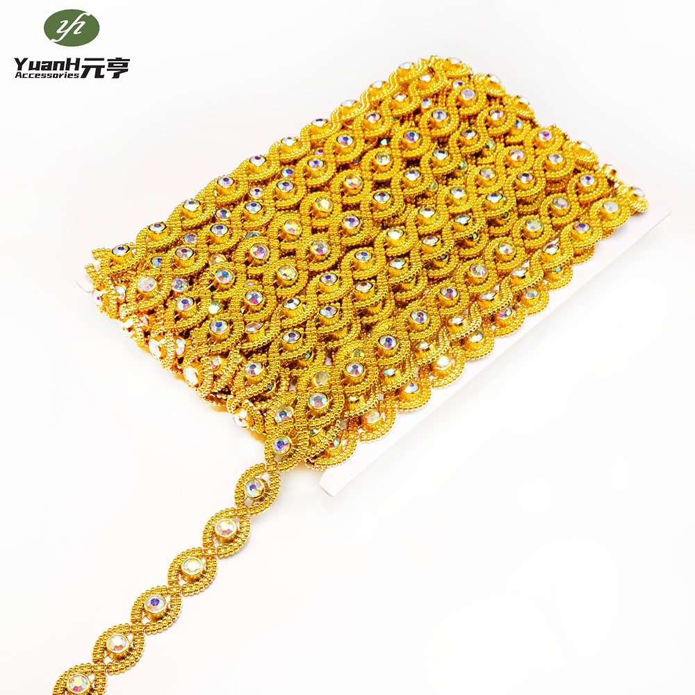 Best selling plastic oval rhinestone chain handmade crystal silver trim for DIY garment accessory