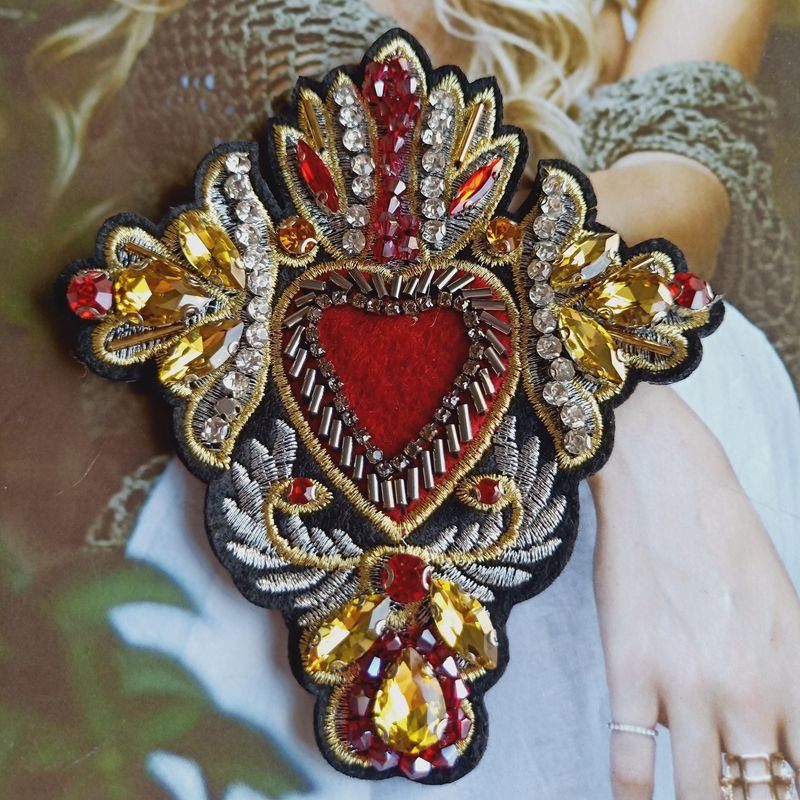 Custom 3D Luxury Heart Cross Beaded Rhinestone Patches Clothes Decorative Patch Iron On Rhinestone Beaded Patch
