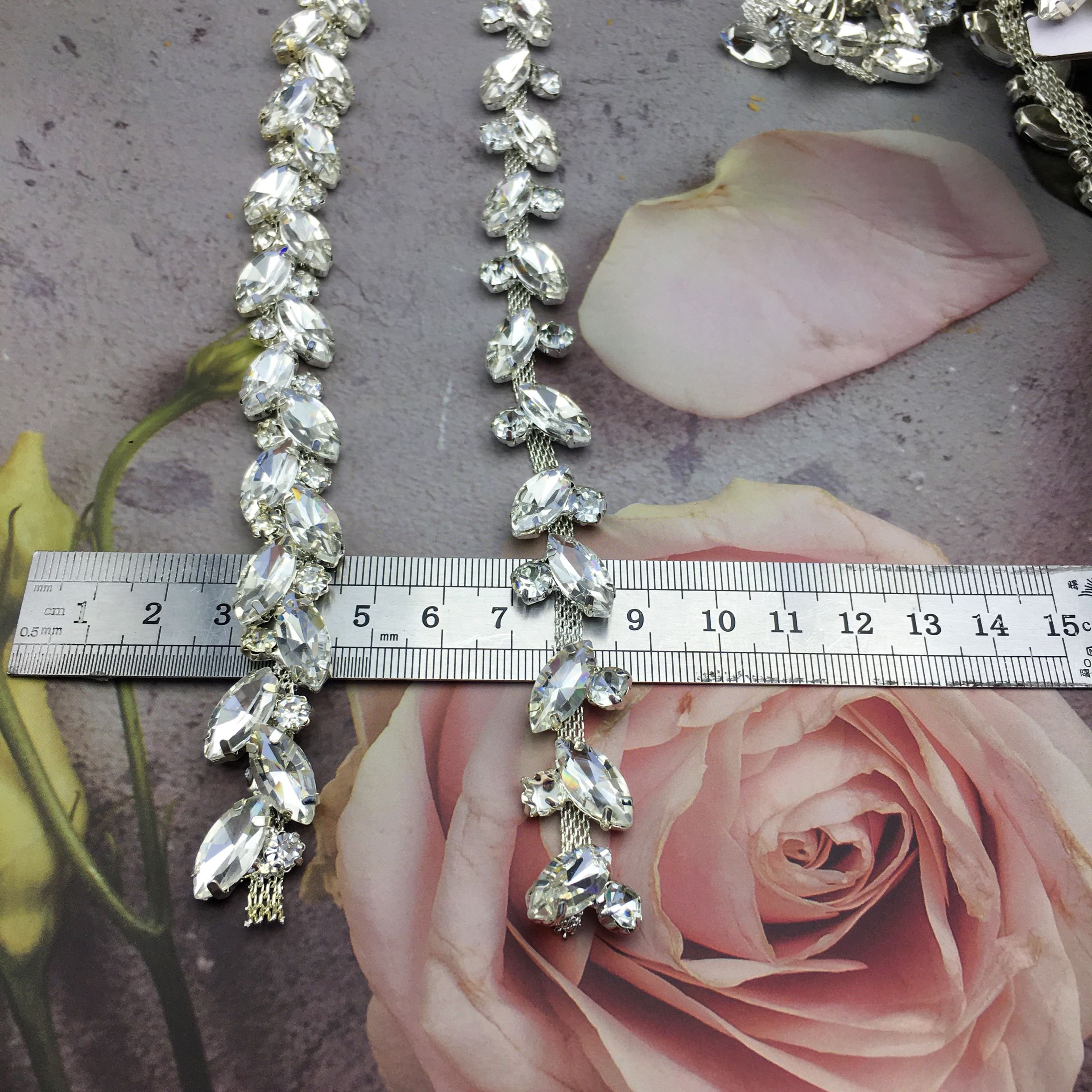 SINRONG Rhinestone decal glass rhinestone chain horse eye Wedding Dress, Bridal Belt, Evening Dress