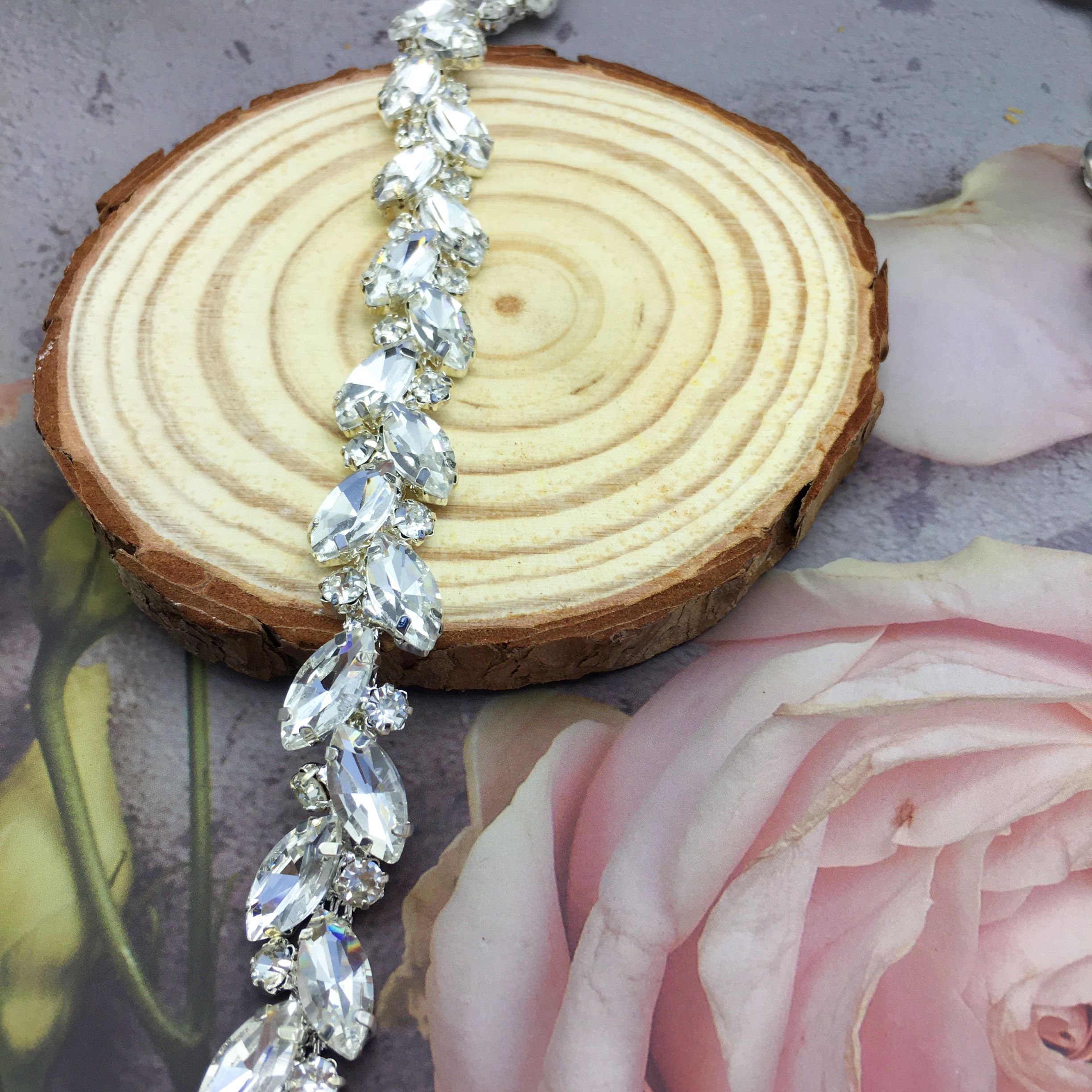 SINRONG Rhinestone decal glass rhinestone chain horse eye Wedding Dress, Bridal Belt, Evening Dress