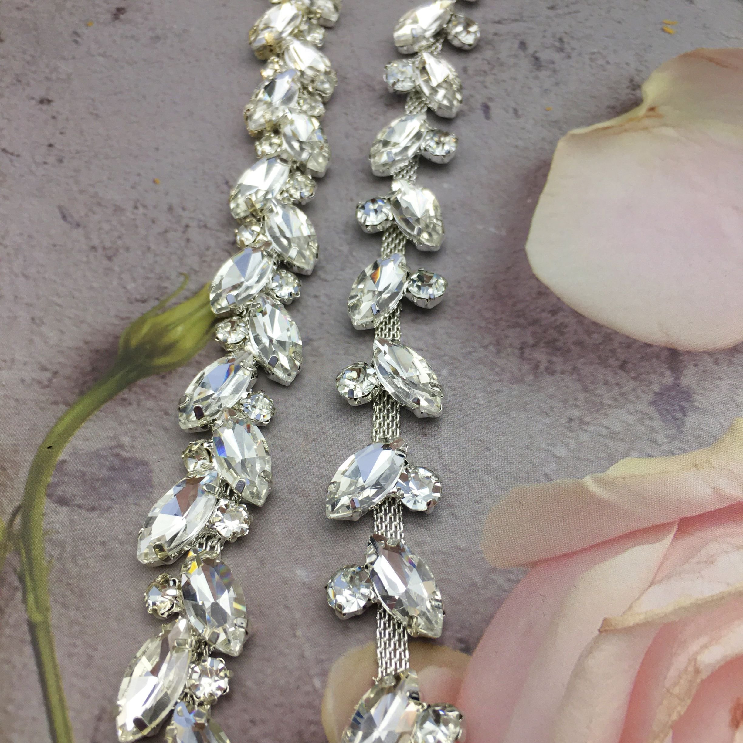SINRONG Rhinestone decal glass rhinestone chain horse eye Wedding Dress, Bridal Belt, Evening Dress