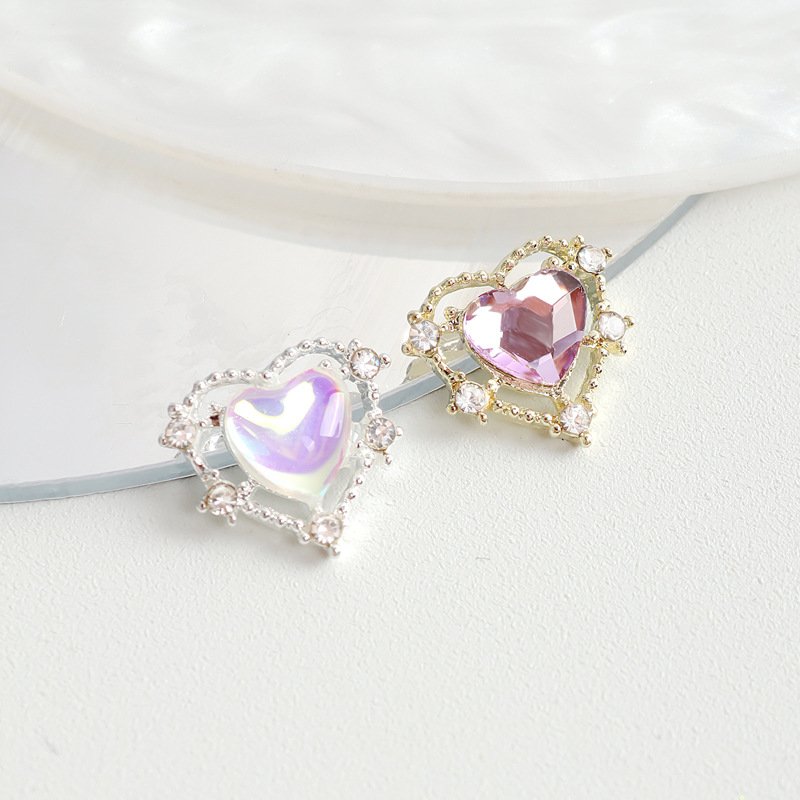 Fashion 10mm Heart Crystal Rhinestones Alloy Diamond Nail Stickers Aurora Rhinestones For Nail Art Decoration