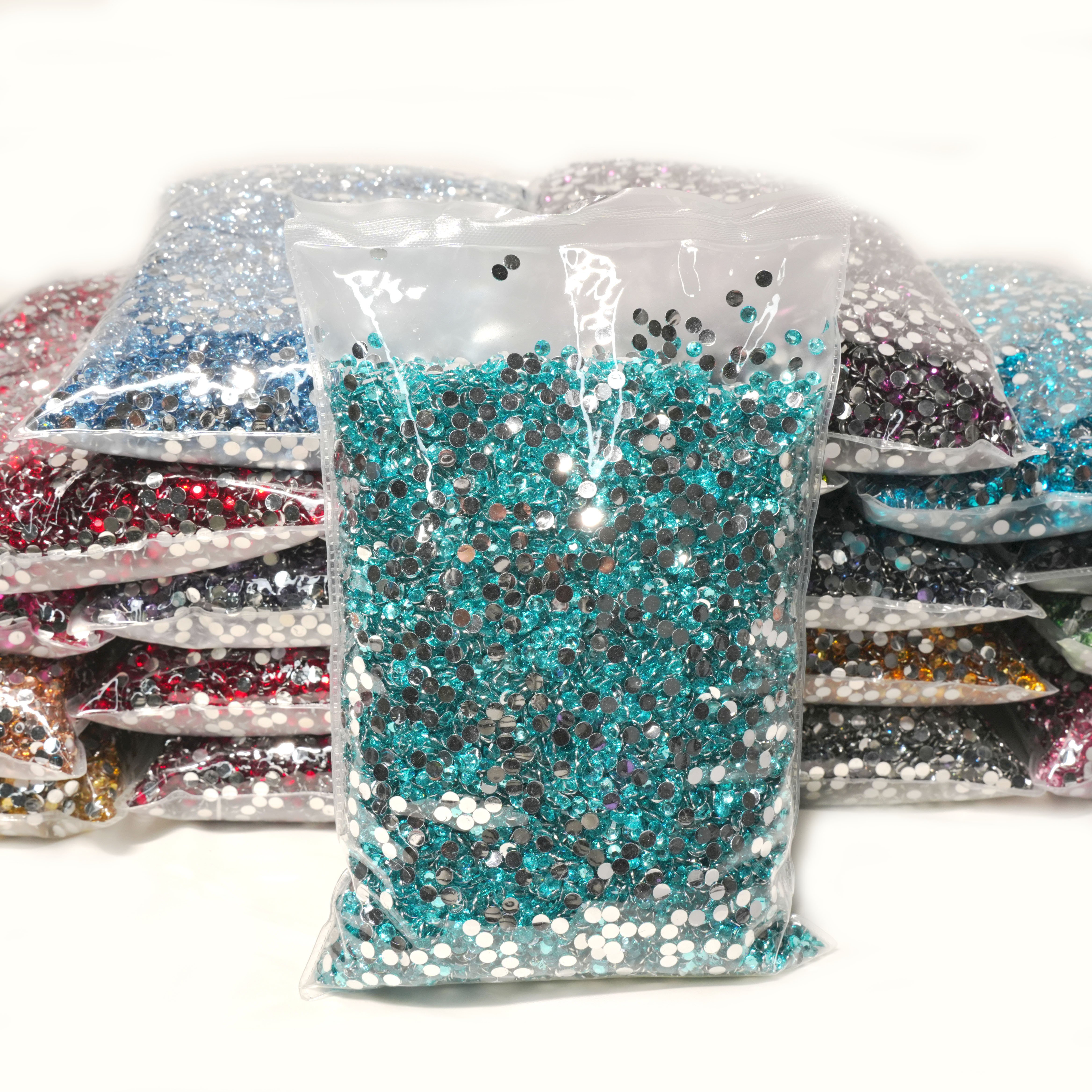 XULIN China Factory Wholesale Jet Color 2mm 3mm 4mm 5mm 6mm Flat Back Resin Rhinestones For T-shirt Decorate