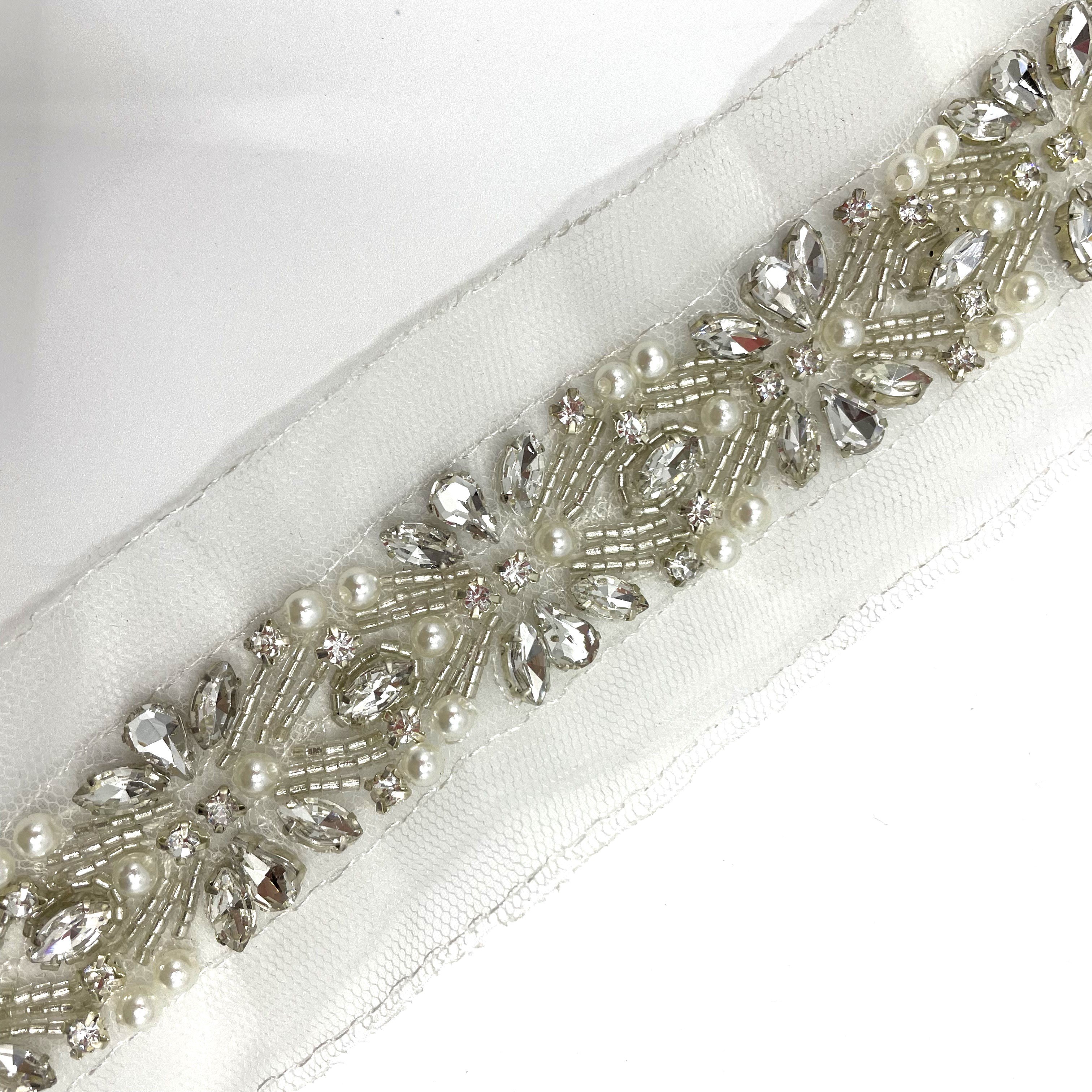 New Beautiful A Class shiny bling bling glass trim strass rhinestone applique bridal