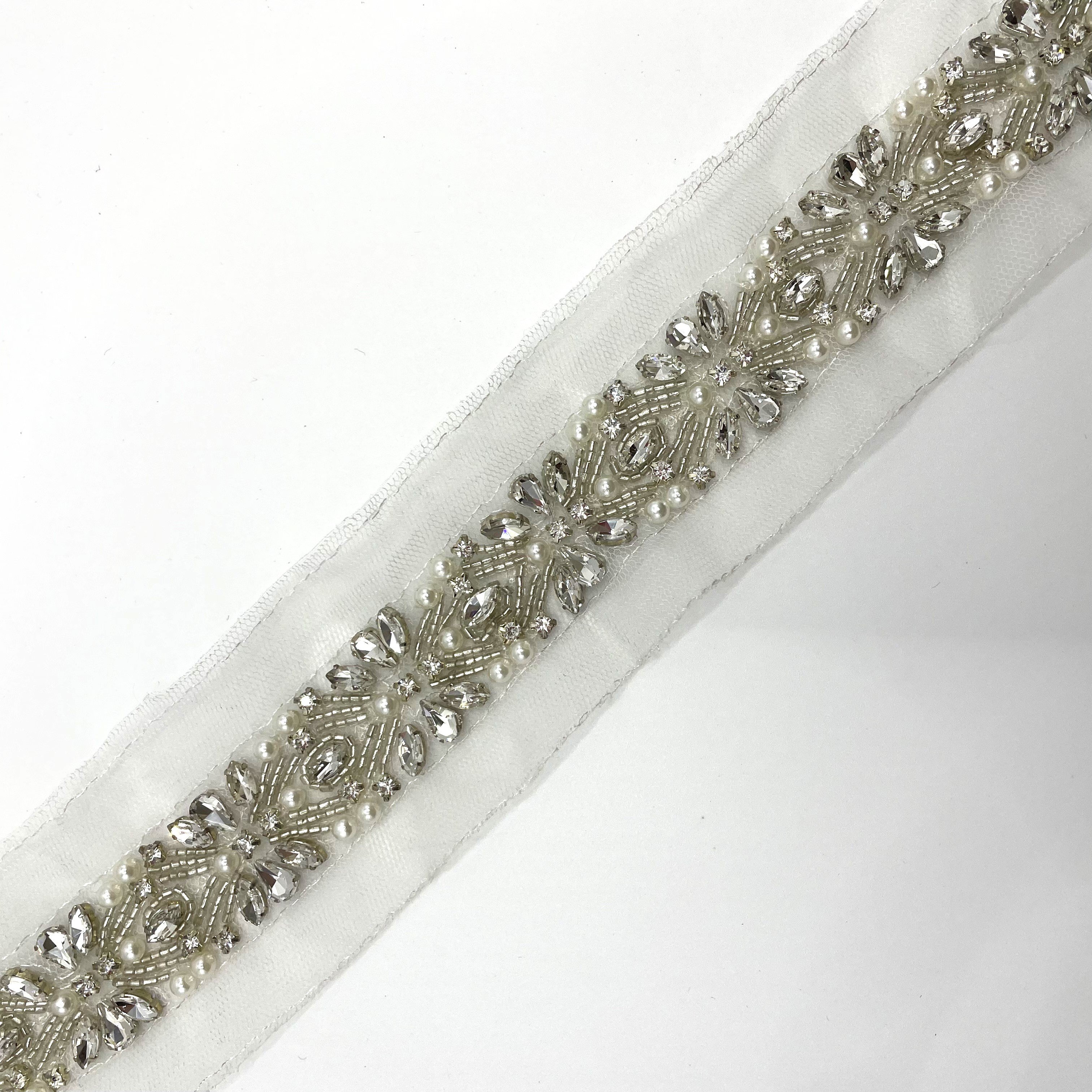 New Beautiful A Class shiny bling bling glass trim strass rhinestone applique bridal