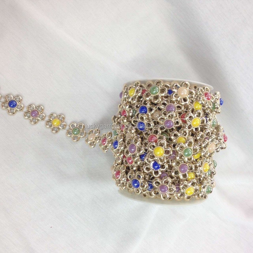 artificial colored rhinestone trimming rhinestone chain in roll cuP chain