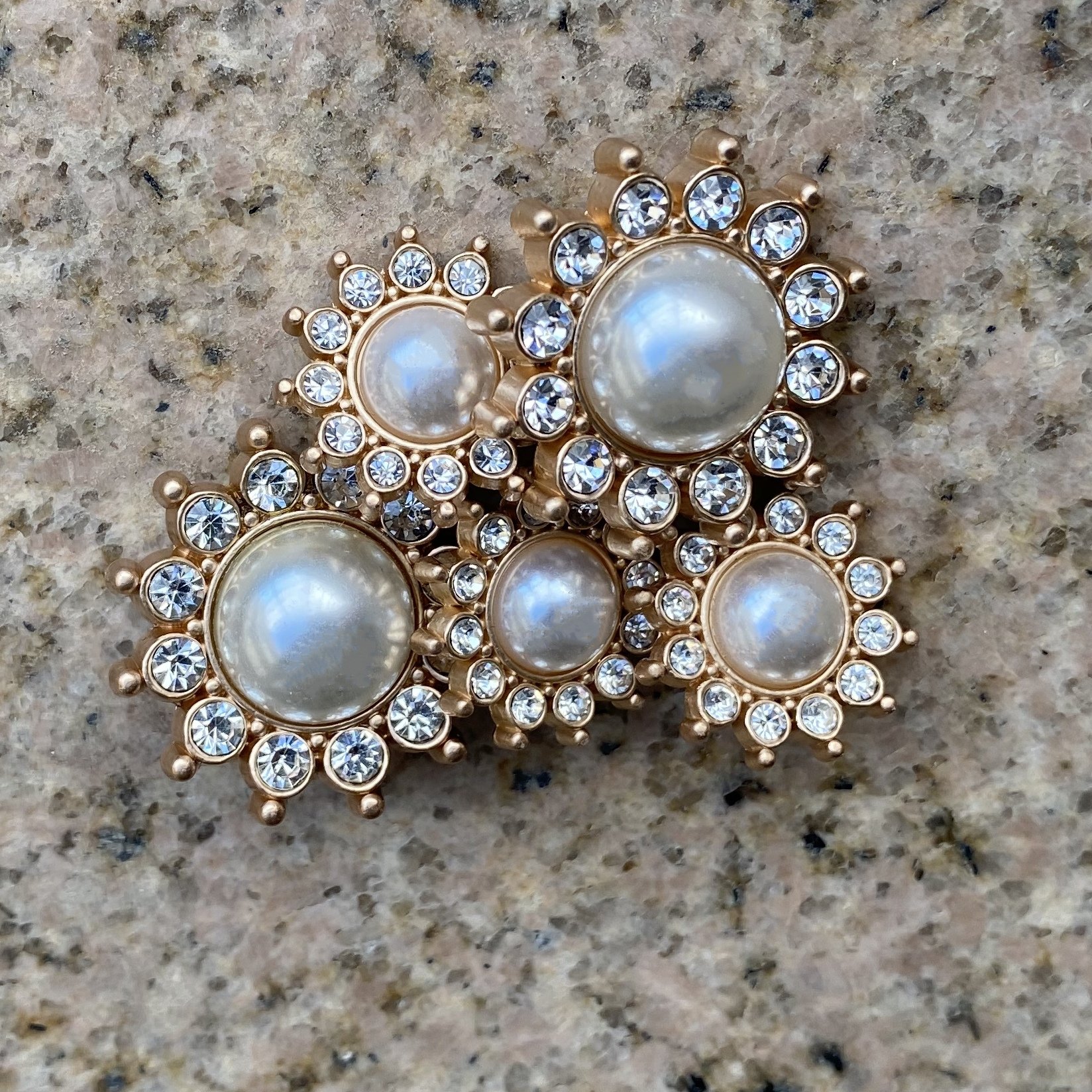 High Quality Fancy Coat Pearl cristal Custom Metal Pearl Metal Rhinestone shank Button For Clothing