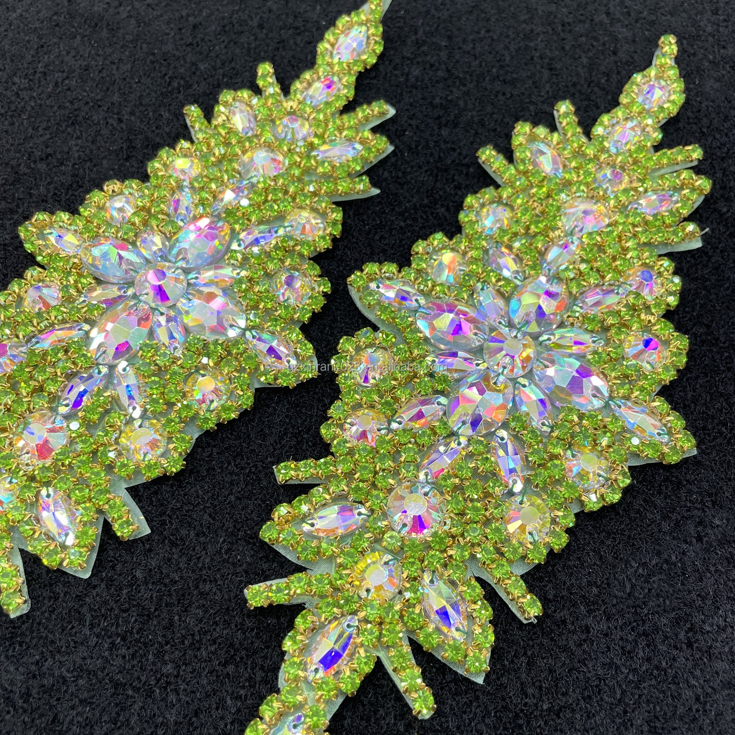 PE001 wholesale custom crystal rhinestone appliques for dress