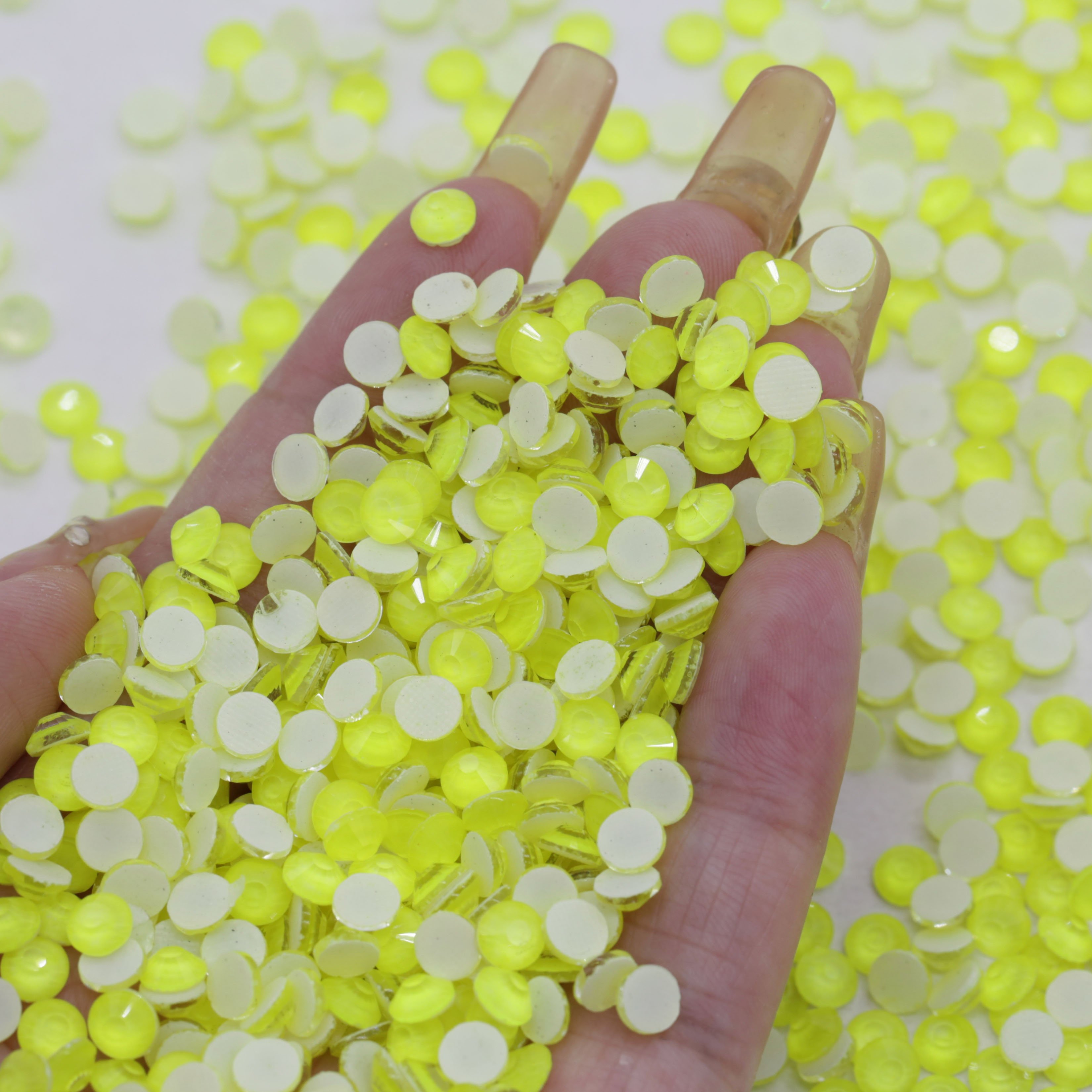 Whatstone SS16 SS20 Neon Citrine Color Round Crystal Stone Hotfix Flatback Neon Glass Rhinestone For Clothes Design DIY