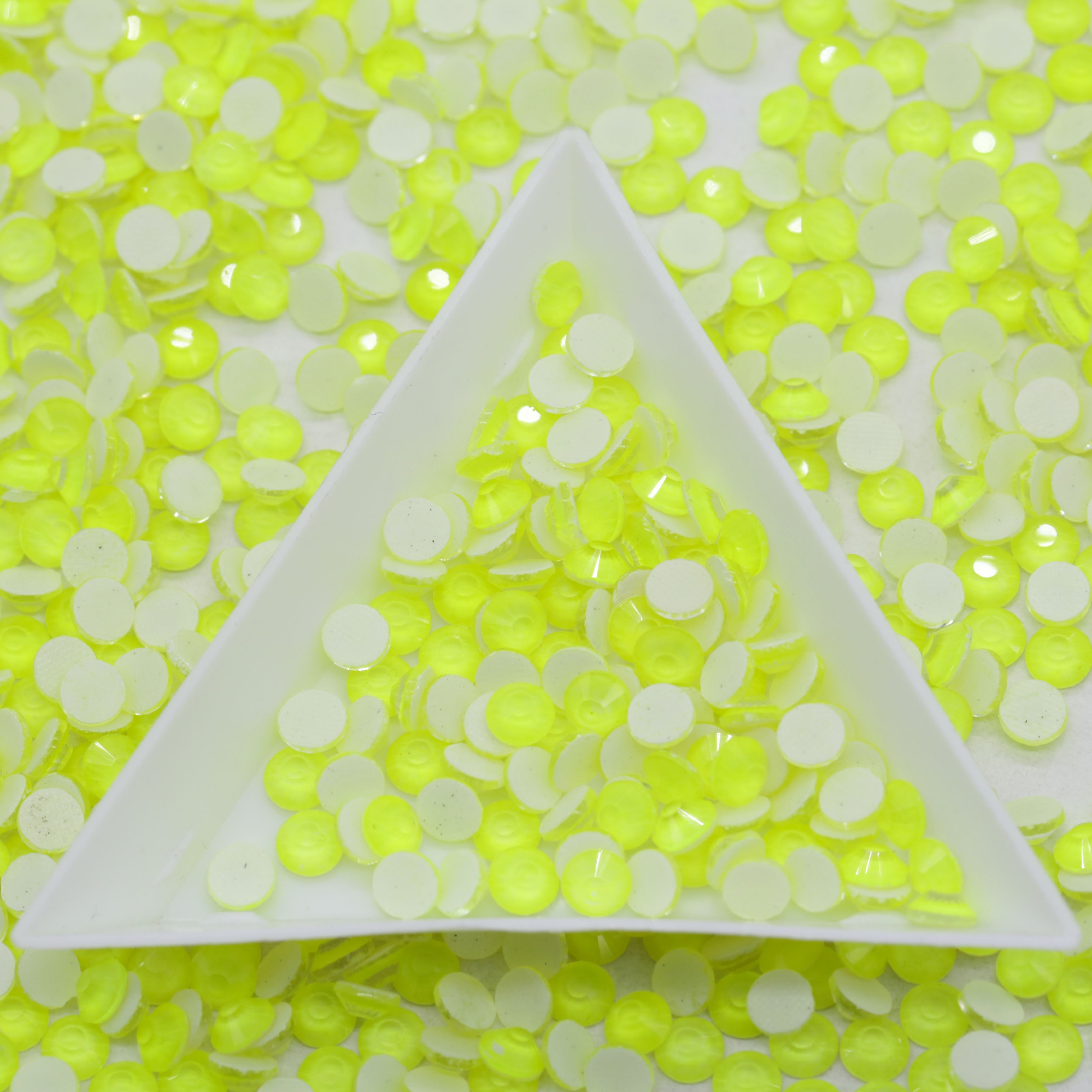 Whatstone SS16 SS20 Neon Citrine Color Round Crystal Stone Hotfix Flatback Neon Glass Rhinestone For Clothes Design DIY
