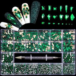 Green 600 Diamonds +2500 Flat Rhinestones