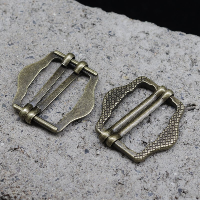 Antique Copper Alloy Material Adjustable Buckles Customizable Sizes Colors Logo Supply Inner Diameter 2cm 2.5cm Buttons