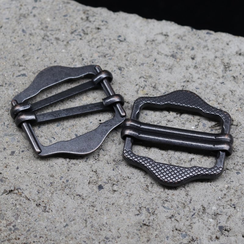 Antique Copper Alloy Material Adjustable Buckles Customizable Sizes Colors Logo Supply Inner Diameter 2cm 2.5cm Buttons