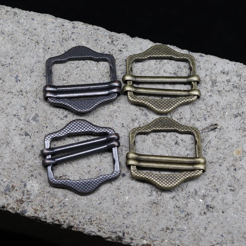 Antique Copper Alloy Material Adjustable Buckles Customizable Sizes Colors Logo Supply Inner Diameter 2cm 2.5cm Buttons