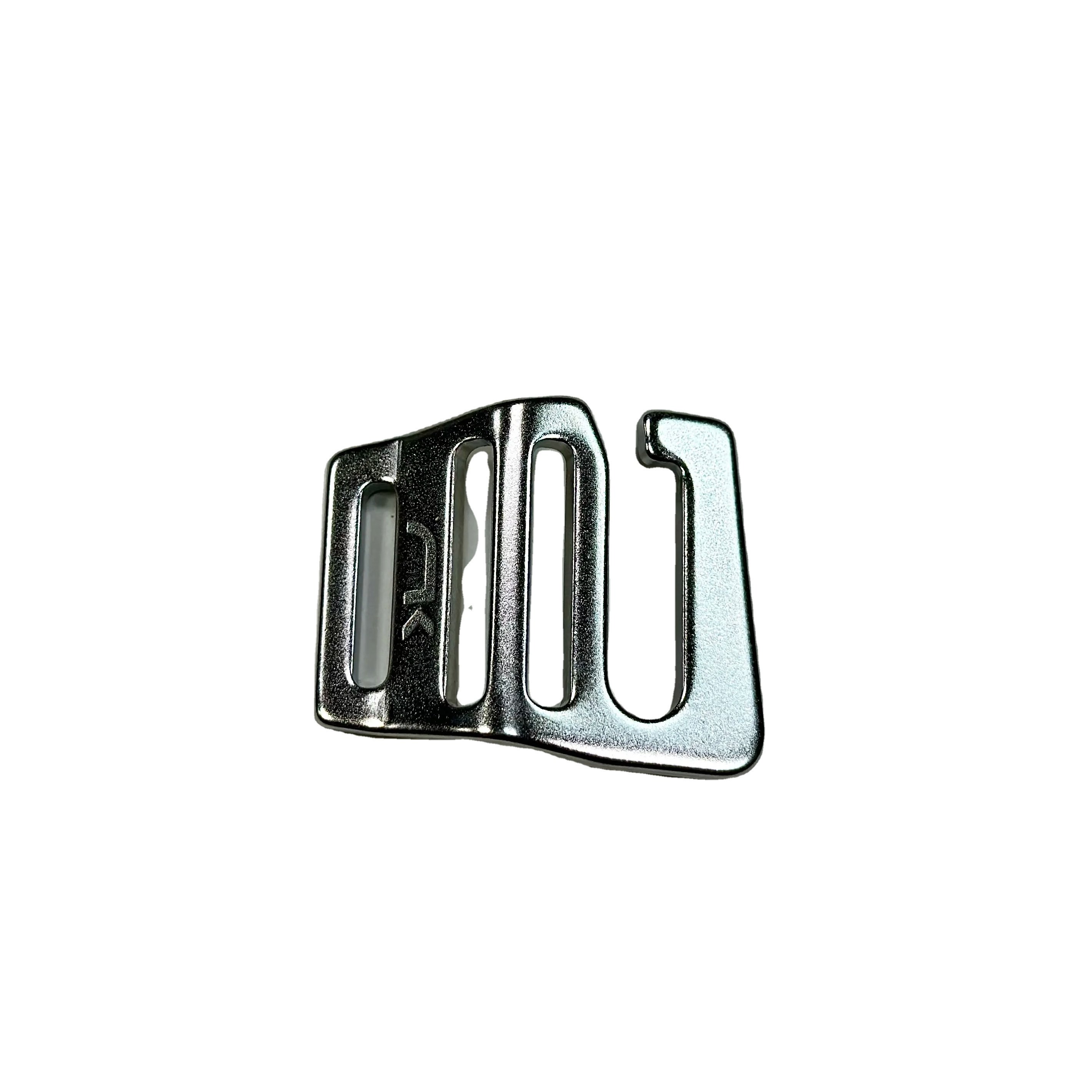 The Best Quality Clip Buckles Auto Parts Stainless Steel Safety Buckle Stamping Polishing 3072401