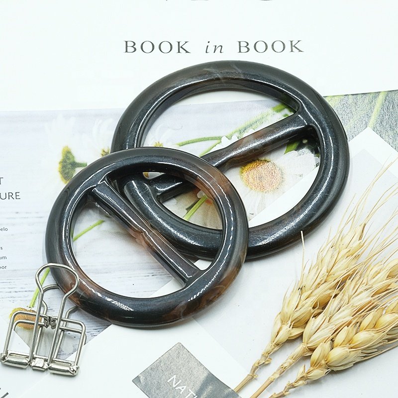 Factory custom buckles plastic resin buttons women coats belt buckles round waist shirt buckles for clothing