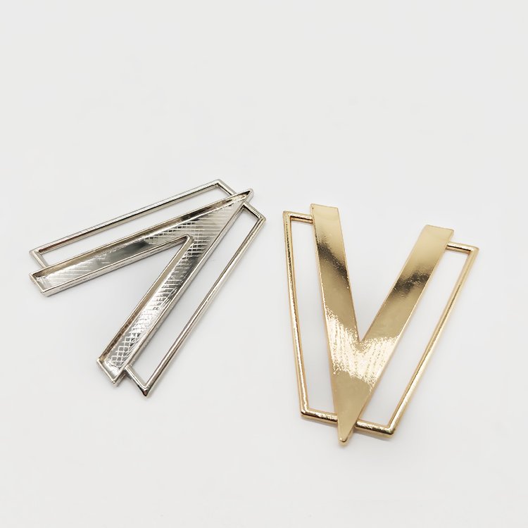 OEM ODM Customized 50mm V-Shaped Zinc Alloy Women Delicate Bikini Buckles Fashion Ladies Metal Swimwear Bra Connector Buckle