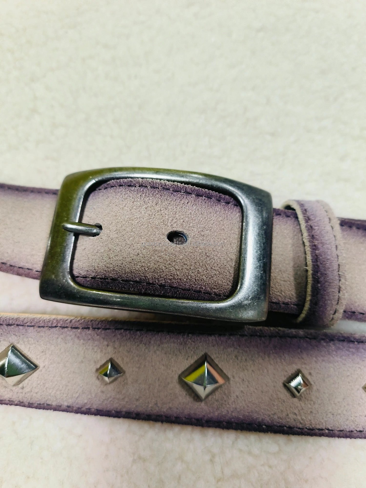 Hot selling Men's Belt French elegance suede foreign fashion style with studded two-tone top layer leather adjustable buckle