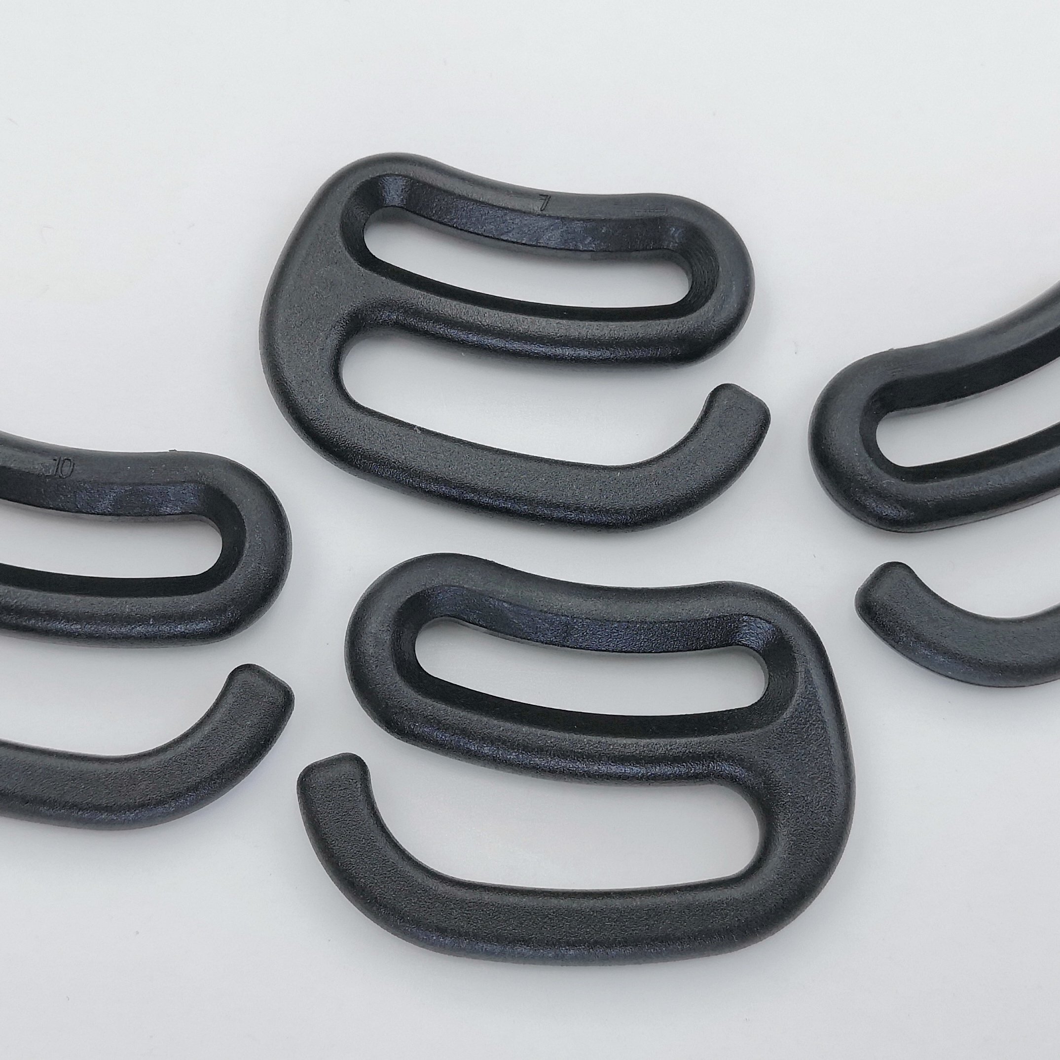 Plastic slide adjustable bag hook buckles