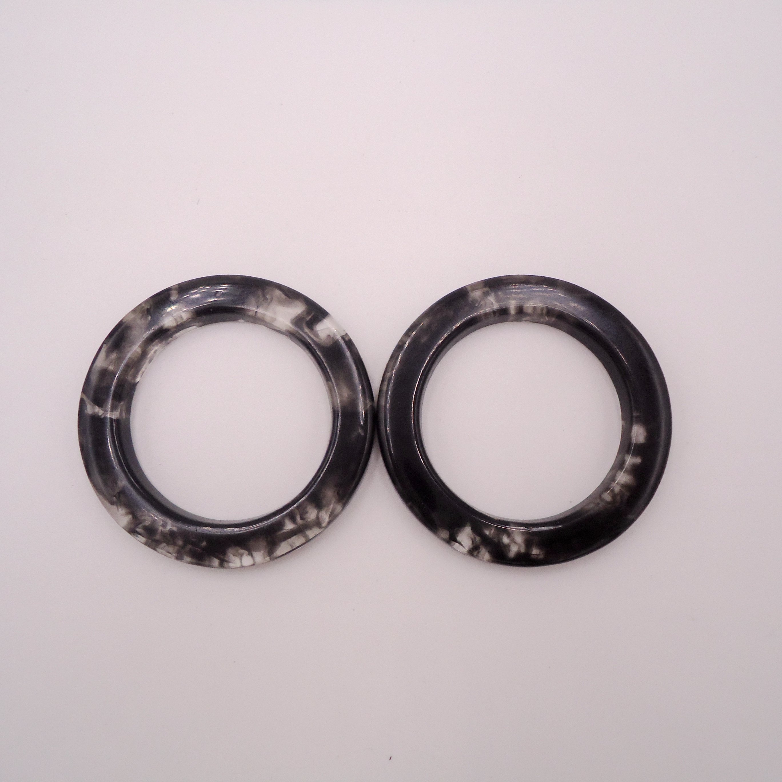 round resin plastic o ring buckle with horn colors