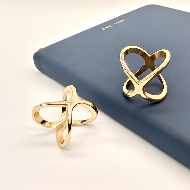 OEM ODM Hot Selling Designer Clothes Accessories Jewelry Zinc Alloy Snap Buckles Silk Scarf Ring Metal Clips Buckle For Women