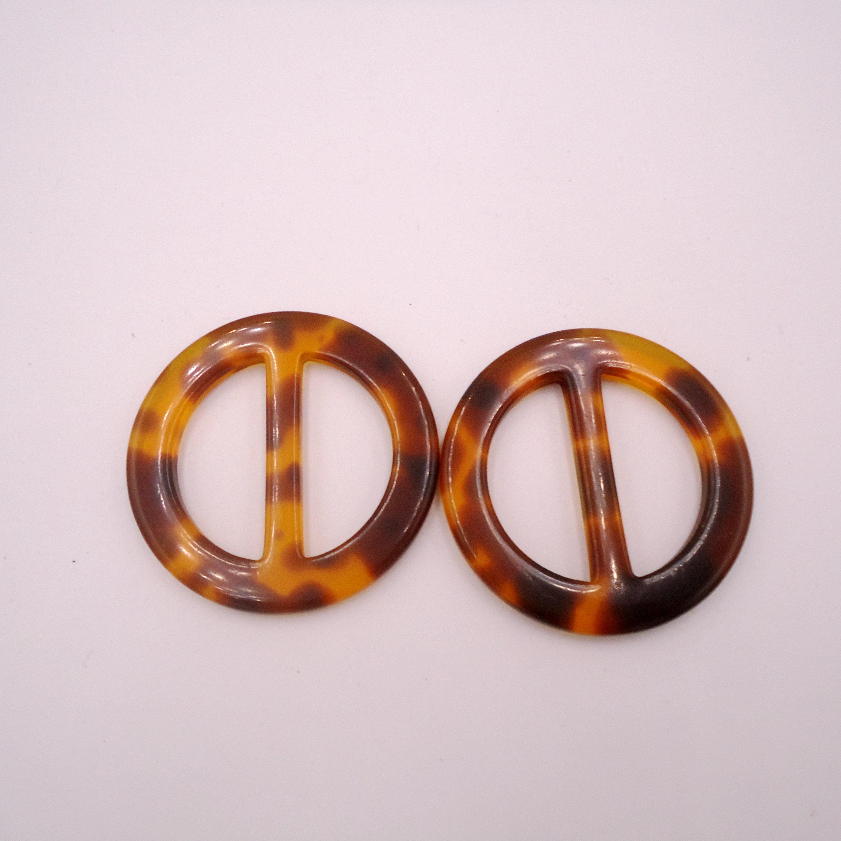 custom colors round resin plastic garment belt buckle