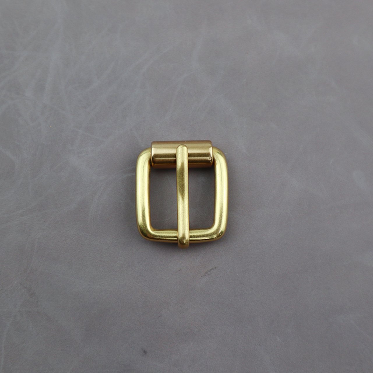 Hot selling 15MM SOLID BRASS belt buckle roller buckle For Women solid brass handbag hardware pin buckle