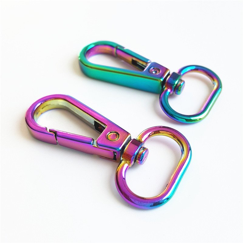 Wholesale 2022 Newest Rainbow Color Metal Keychain Custom Snap Hook Buckle Pet Buckle Carabiner Hook