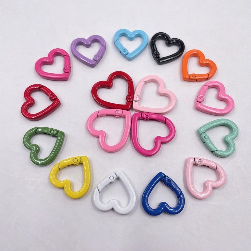 China Manufacturer Heart Shape Ring Buckle Leather Bag Handbag Belt Strap Buckle Carabiner Connect Key Dog Chain Snap Clasp Hook