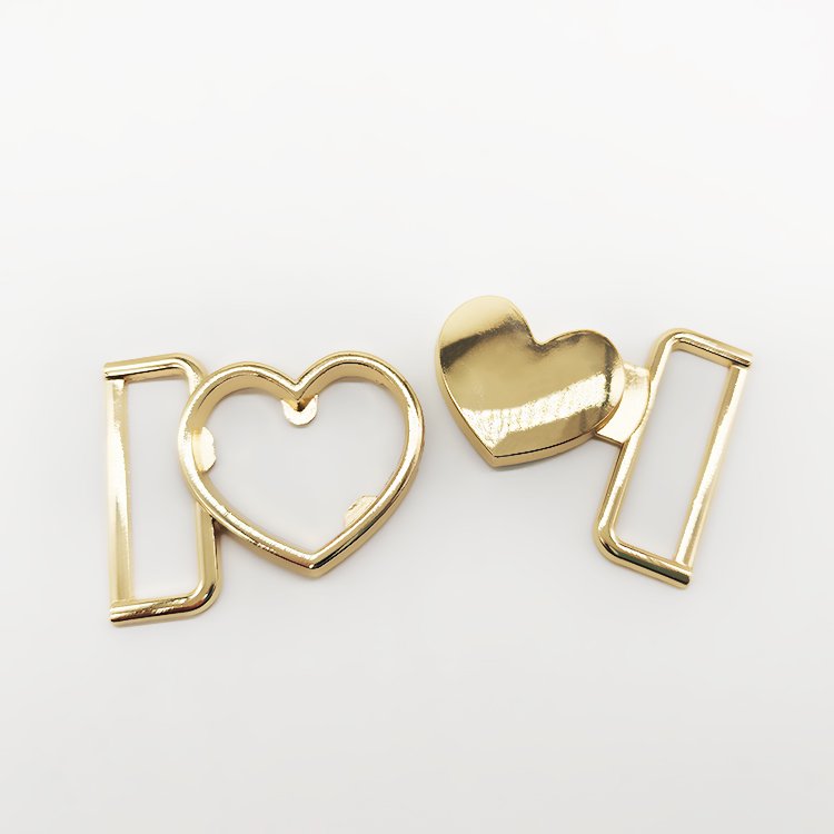 Customized Garment Hardware Parts Luxury Golden Heart Shape Belt Buckle Zinc Alloy Quick Release Metal Straps Buckle For Women